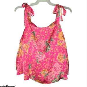 NWT Forever 21+ floral top